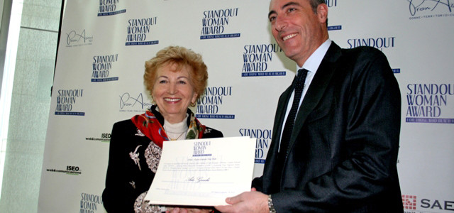 La nostra socia onoraria Ada Grecchi riceve lo STANDOUT WOMAN AWARD